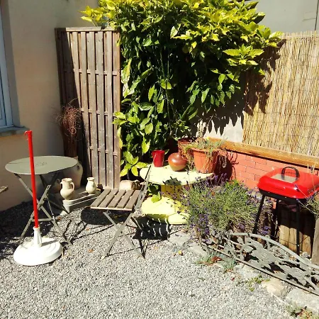 Appartement Studio Neuf Tout Confort Tres Calme *