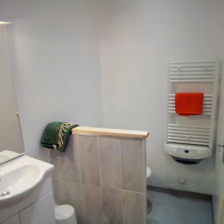 Studio Neuf Tout Confort Tres Calme Appartement Beuvrages