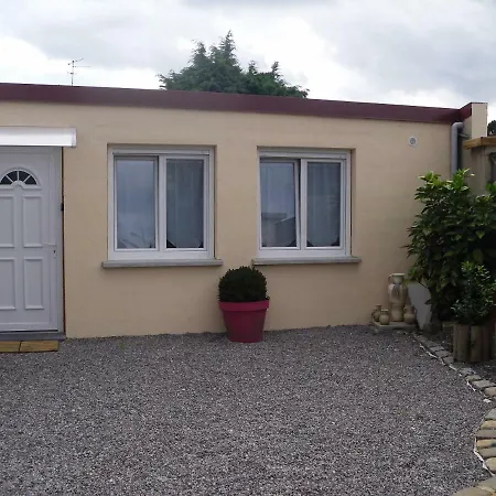 Appartement Studio Neuf Tout Confort Tres Calme