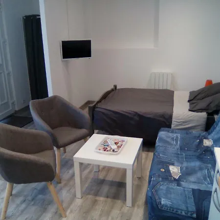 Studio Neuf Tout Confort Tres Calme Appartement